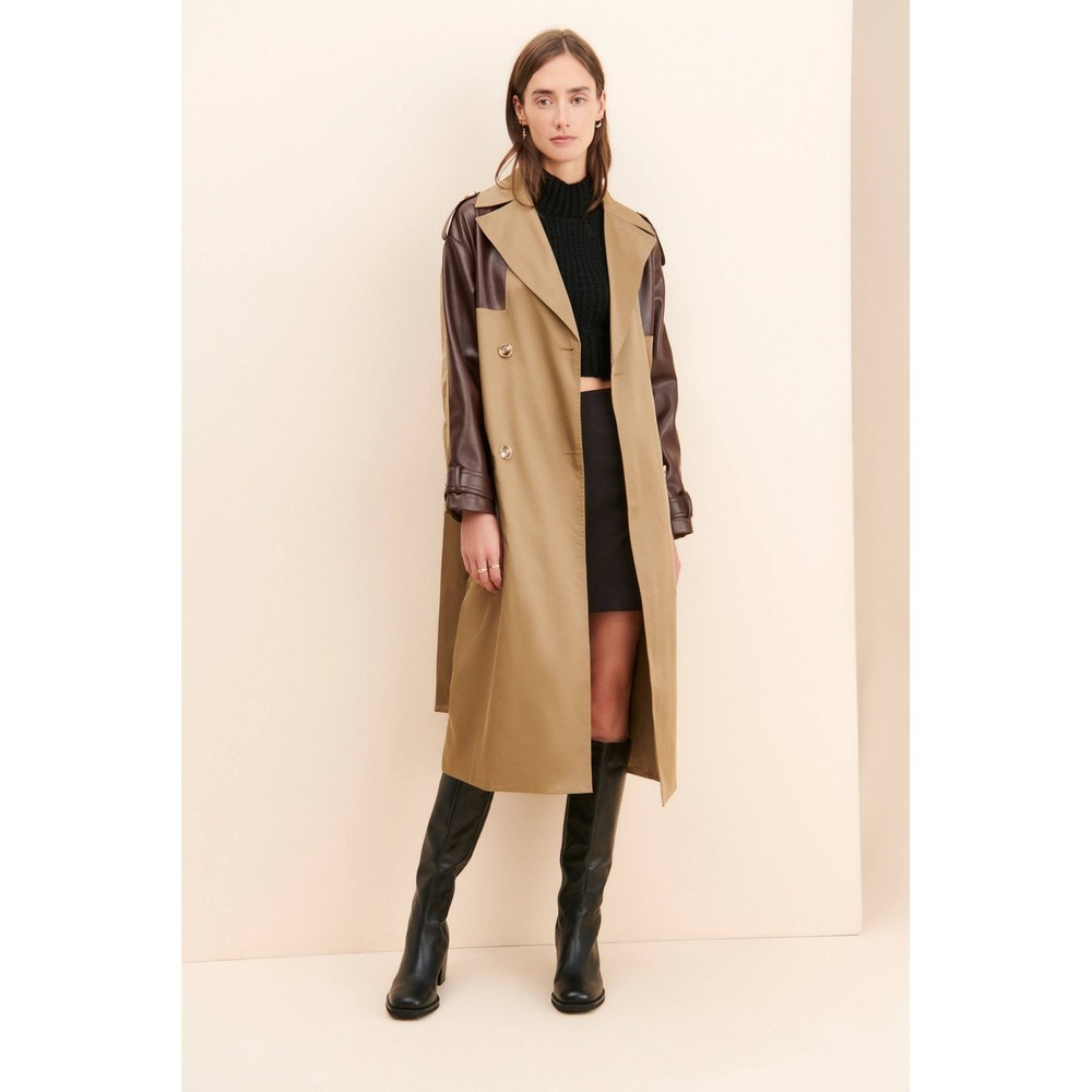 Elegant Two-Tone Trench Coat in Brown and Tan - Picture 5 of 9